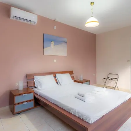 2 Bedroom Renovated Apartment With A View Athens Exterior photo