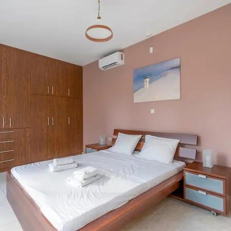 2 Bedroom Renovated Apartment With A View Athens Exterior photo