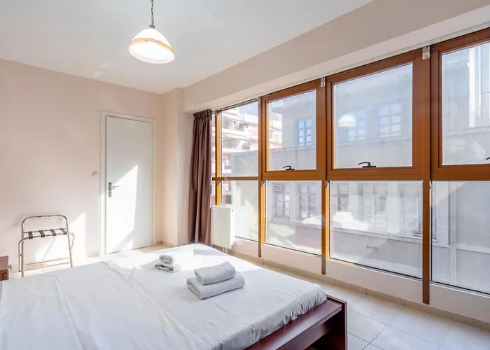 2 Bedroom Renovated Apartment With A View