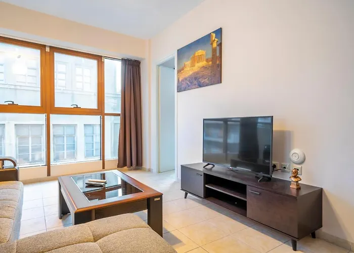 2 Bedroom Renovated Apartment With A View