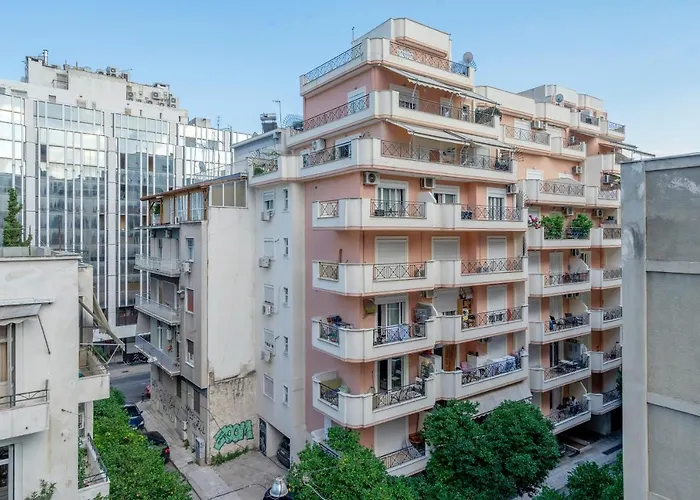 2 Bedroom Renovated Apartment With A View