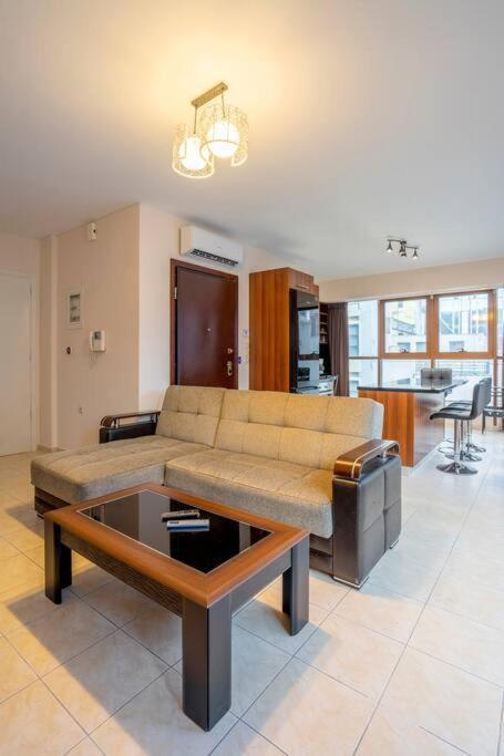 2 Bedroom Renovated With A View Athens